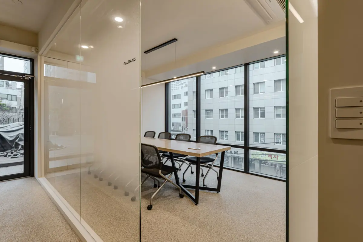 IHN LOUNGE 이미지 1